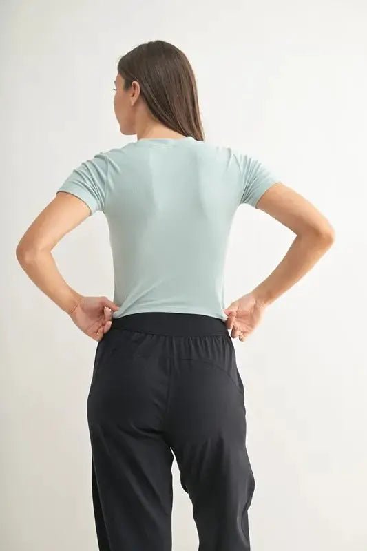 MONO B Essential Micro - ribbed Cropped Athleisure Tee - Fritsch & Co.
