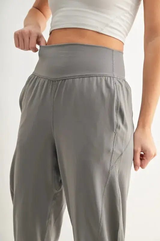 MONO B Flowbarrel High Waist Active Pants - Fritsch & Co.