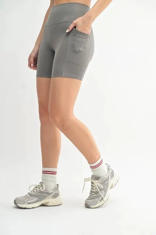 MONO B Venice Cloud Light Sculpt Biker Shorts - Fritsch & Co.