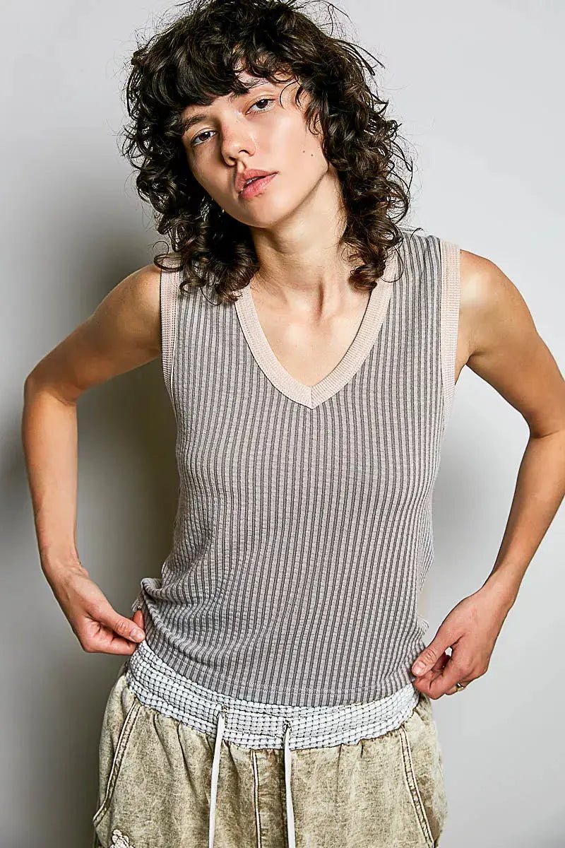 POL V - Neck Contrast Ribbed Sleeveless Tank Top for Women - Fritsch & Co.