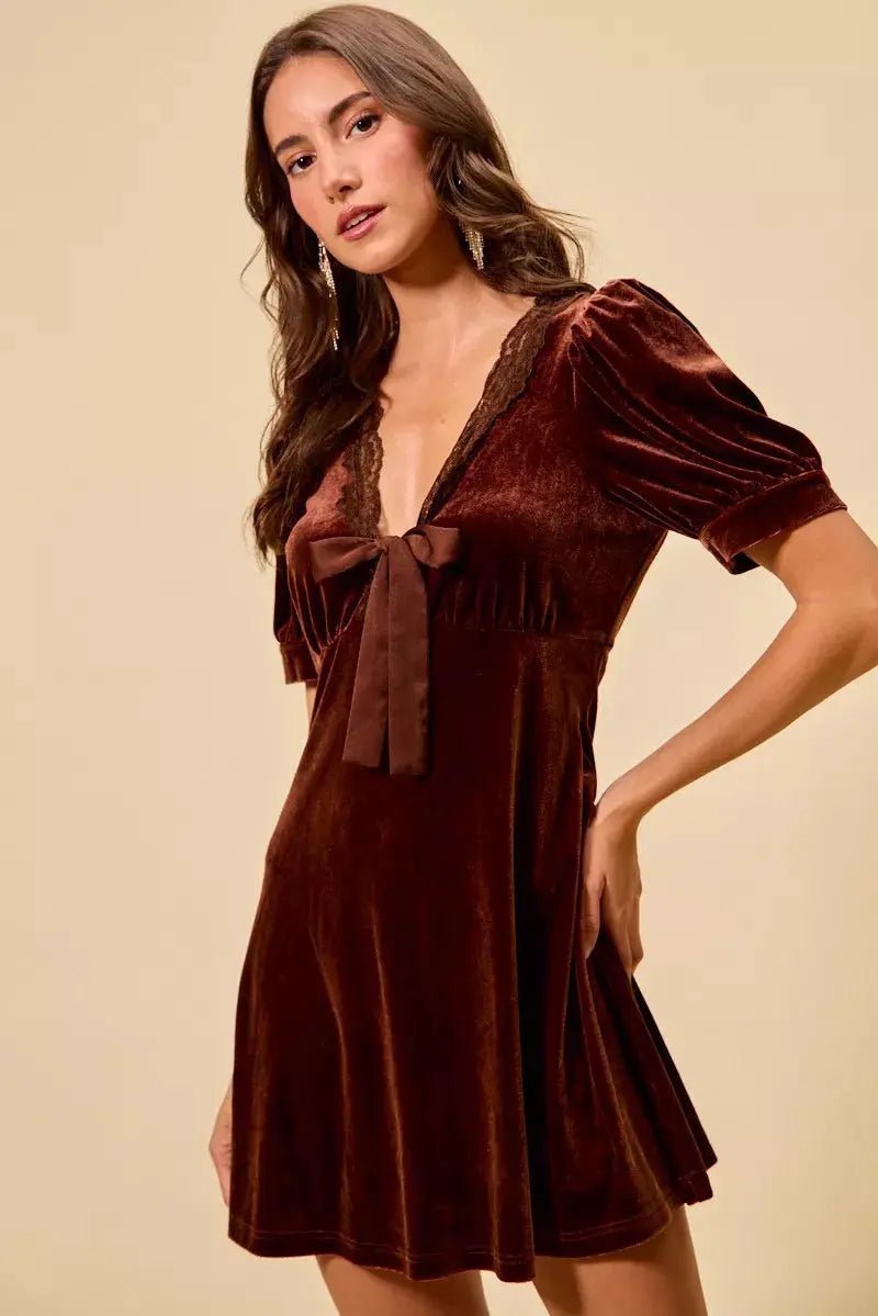 SO ME Velvet Short Sleeves Mini Dress - Fritsch & Co.